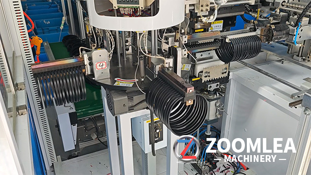 Produce over 60 sealing rings in 1 minute! The boss laughed at the efficiency of the Zoomlea Seal ring bonding machine